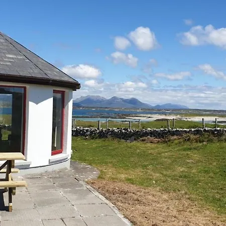 Beach Cottage, Mannin *